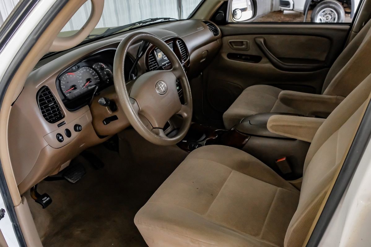 Used 2004 Toyota Sequoia SR5 image 14