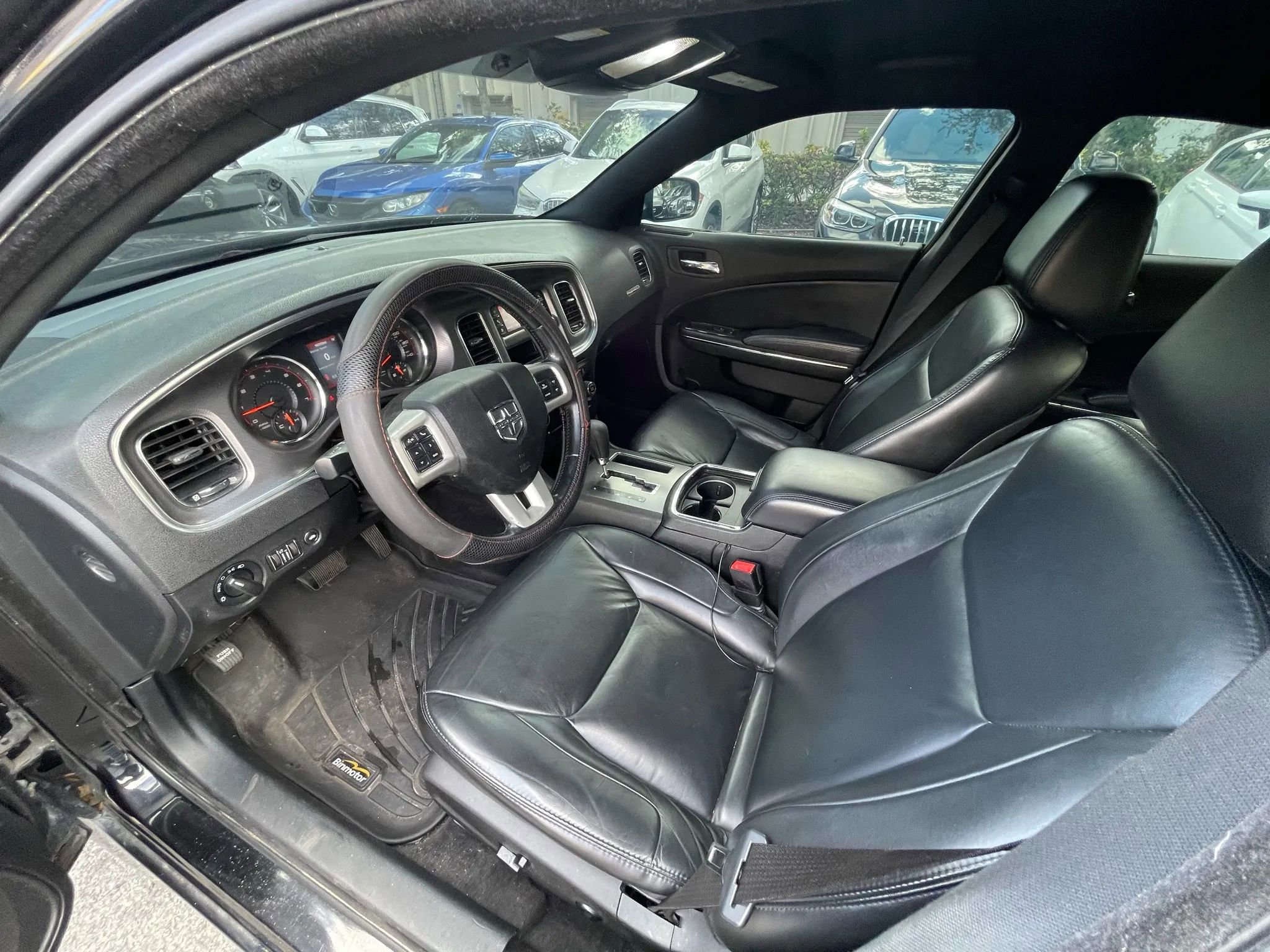 Used 2013 Dodge Charger SE image 19