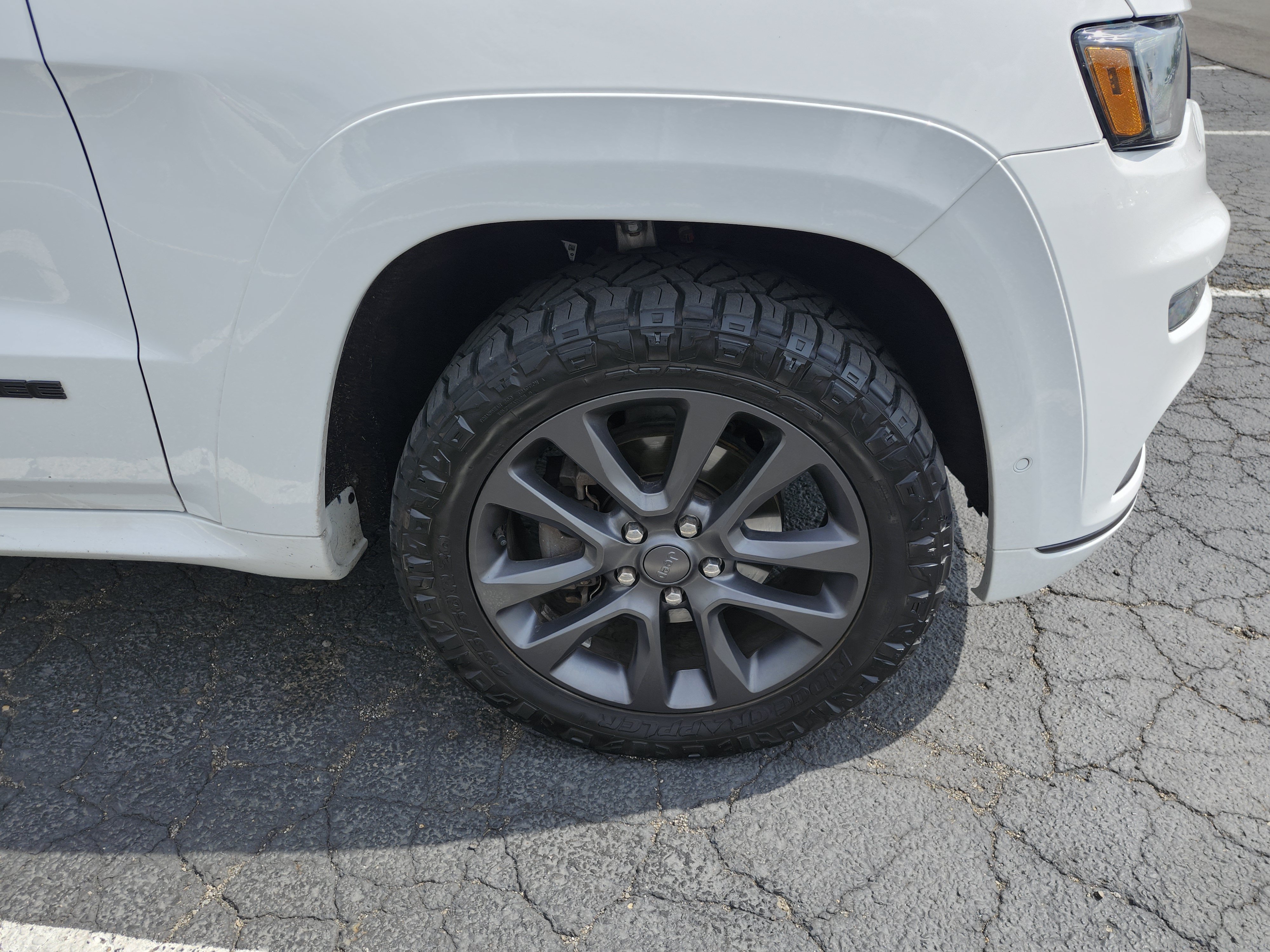 Used 2018 Jeep Grand Cherokee High Altitude AWD/4WD image 12