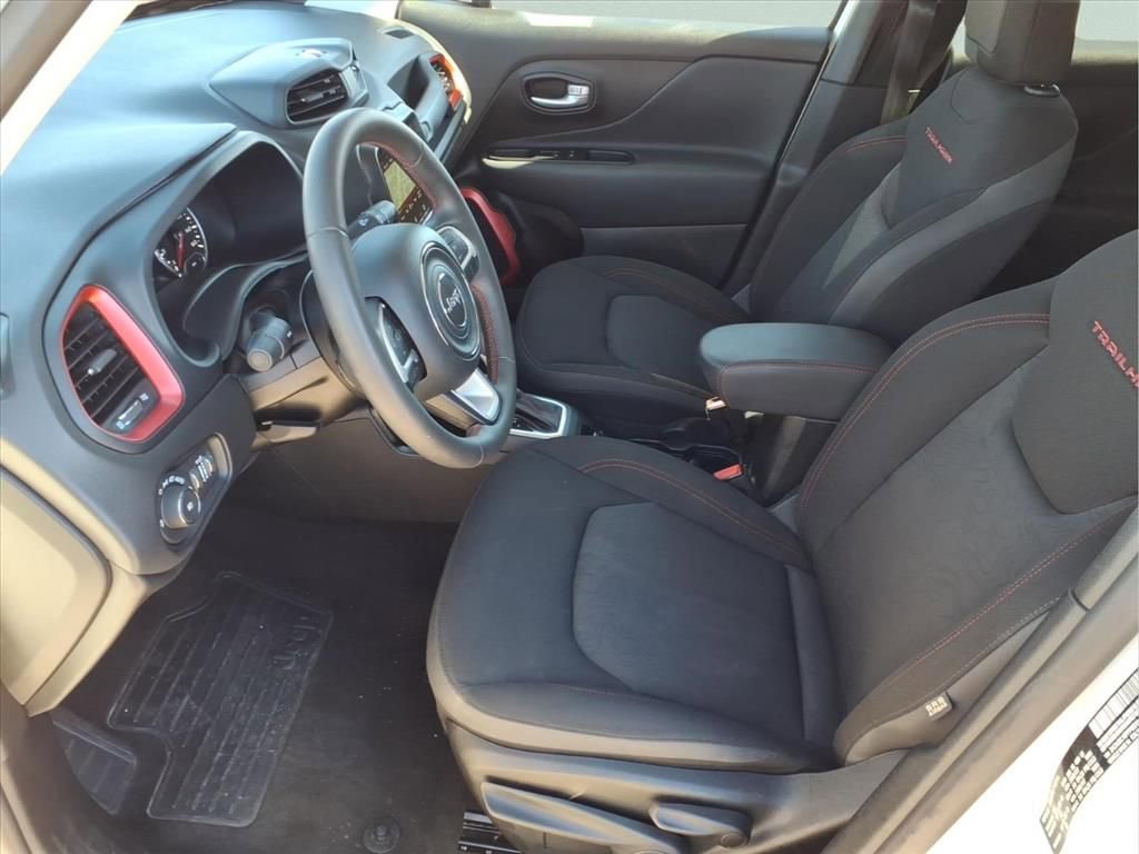 Used 2023 Jeep Renegade Trailhawk image 13
