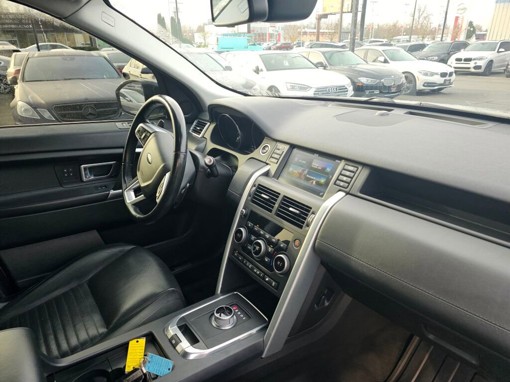 Used 2016 Land Rover Discovery Sport HSE Luxury AWD/4WD image 11