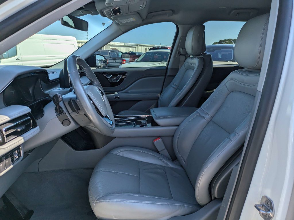 Used 2020 Lincoln Aviator Reserve w/ Elements Package Plus RWD image 14