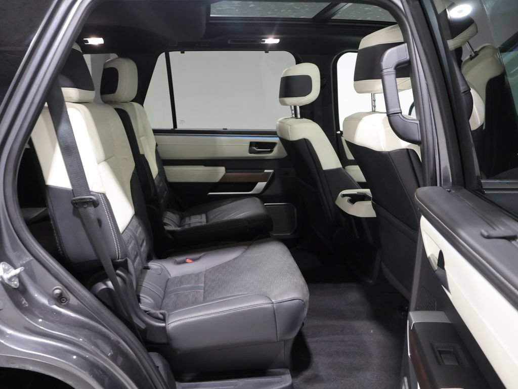 Used 2023 Toyota Sequoia Capstone AWD/4WD image 22