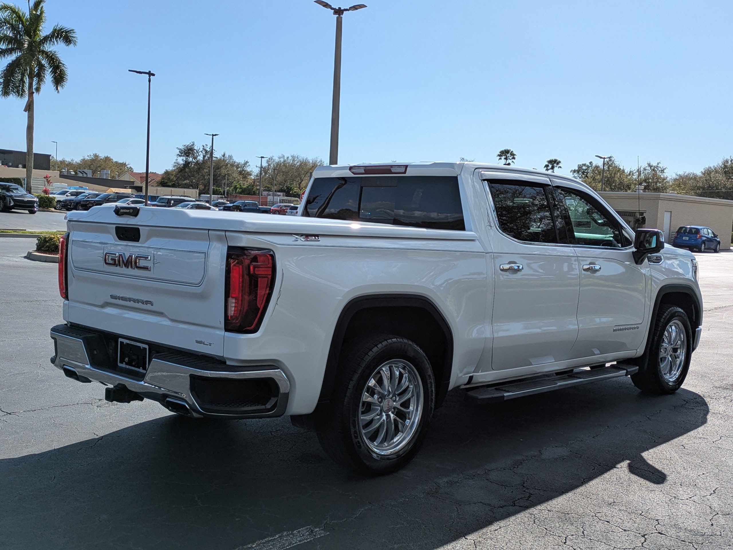 Used 2021 GMC Sierra 1500 SLT w/ SLT Convenience Package image 6
