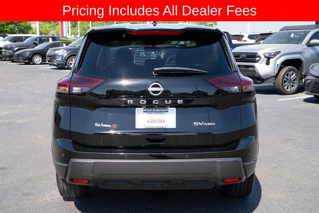Used 2024 Nissan Rogue SV AWD/4WD image 4