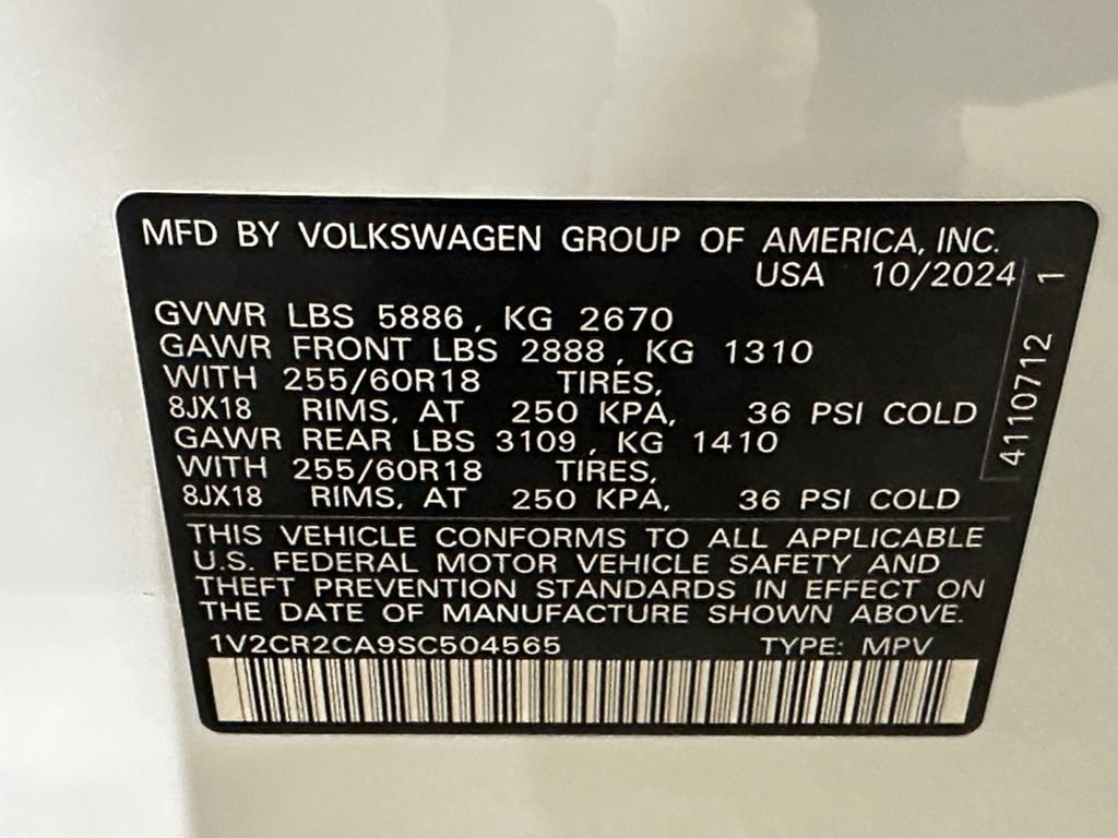 Used 2025 Volkswagen Atlas Peak Edition SE image 28