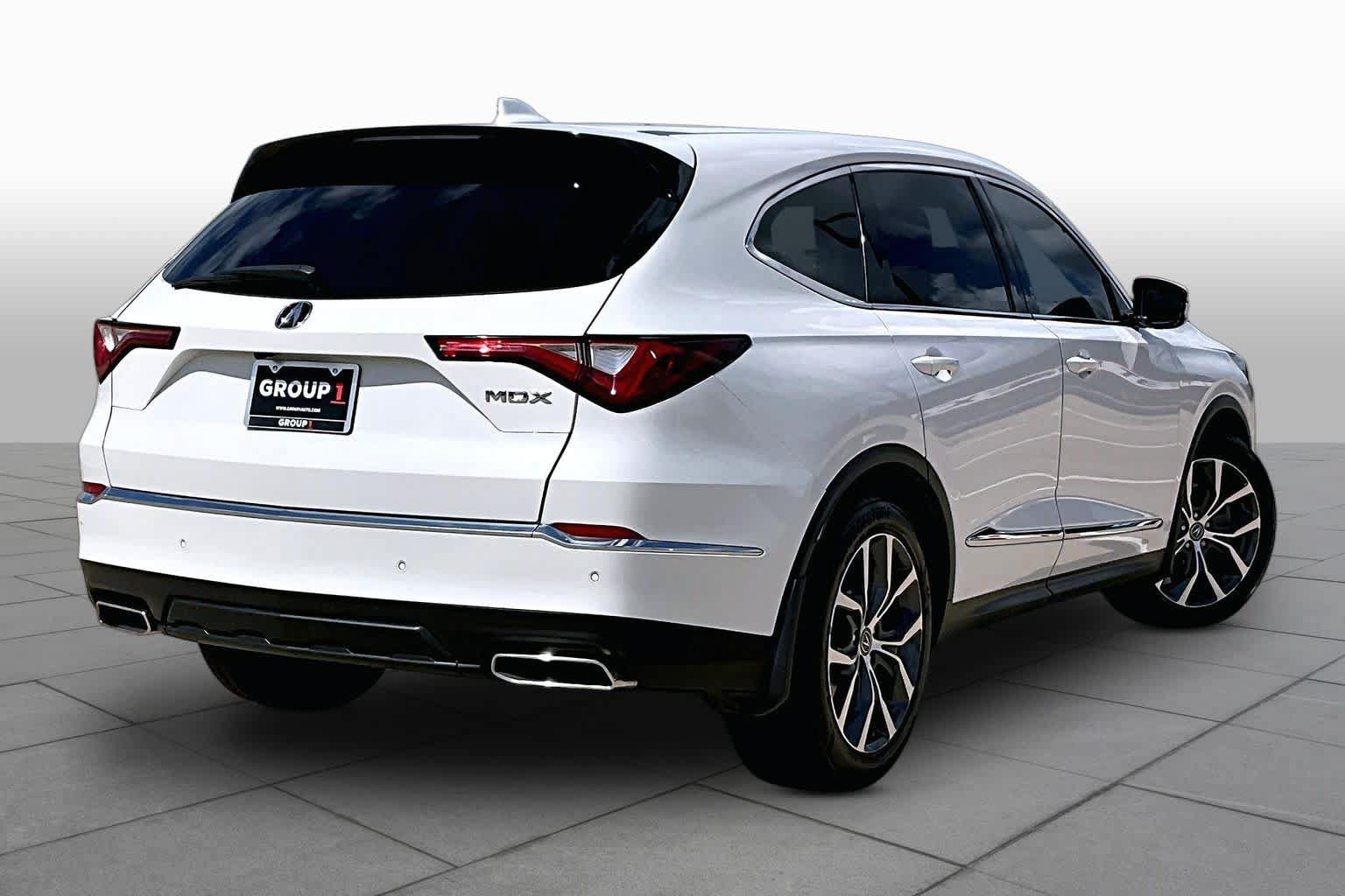 Used 2024 Acura MDX w/ Technology Package FWD image 13