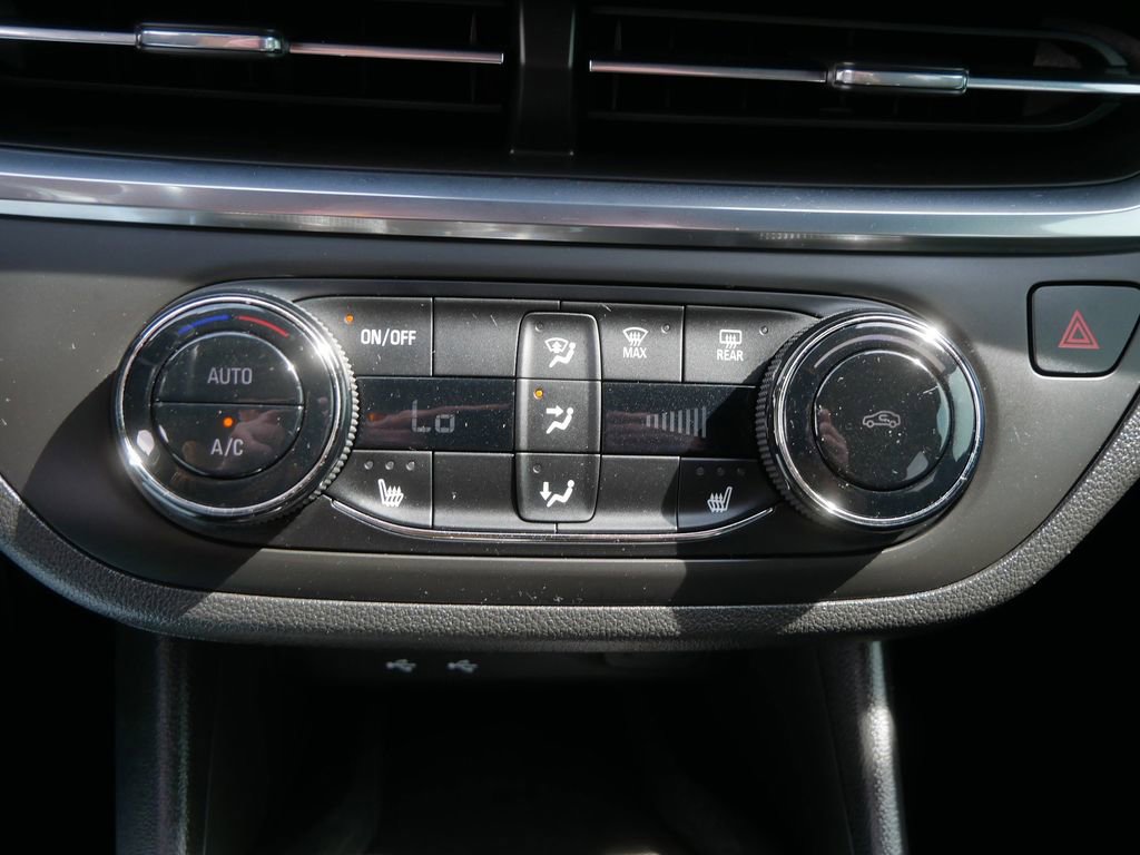 Certified 2024 Buick Envista Preferred w/ Convenience I Package image 52