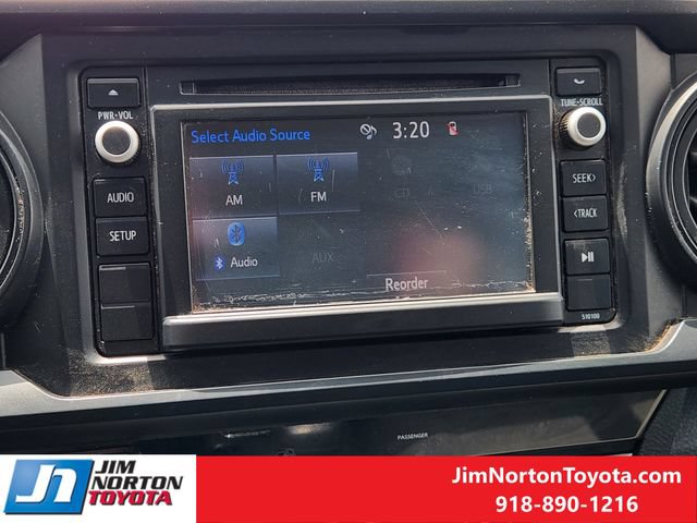 Used 2017 Toyota Tacoma SR RWD image 18