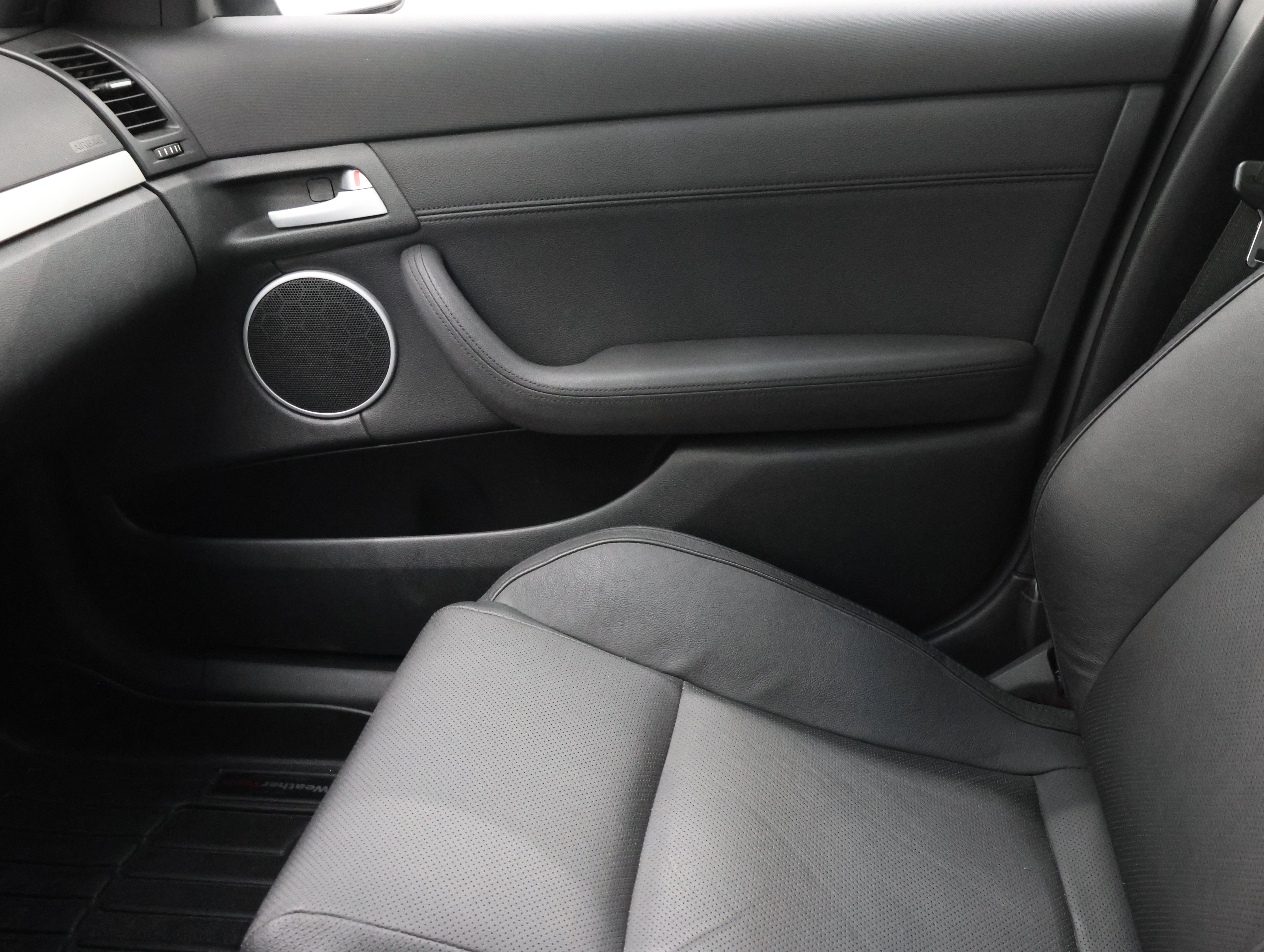 Used 2009 Pontiac G8 GT w/ Premium Package RWD image 14
