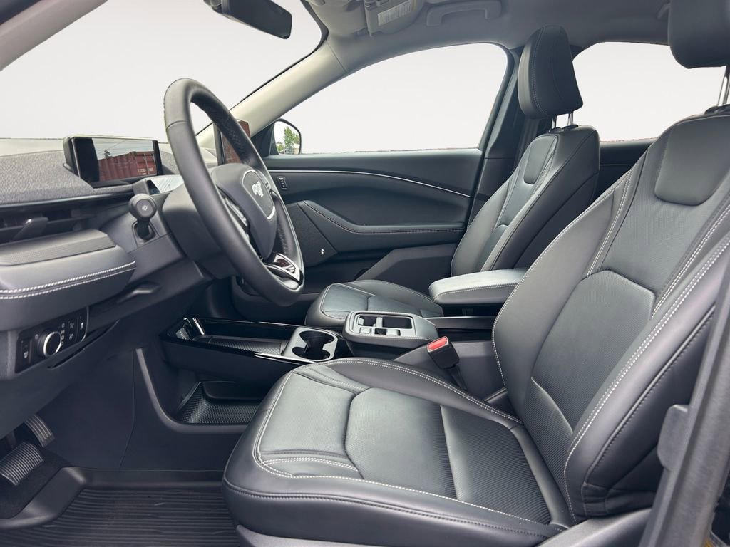 Used 2025 Ford Mustang Mach-E Premium w/ Interior Protection Package AWD/4WD image 7