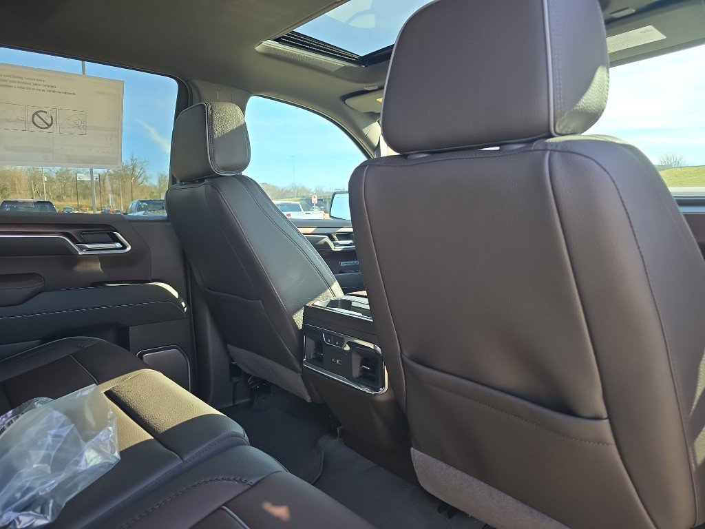 New 2026 GMC Sierra 1500 Denali w/ Denali Reserve Package AWD/4WD image 18