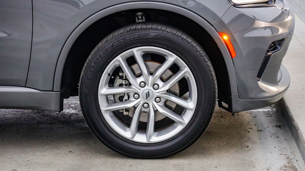 Used 2024 Dodge Durango GT image 11