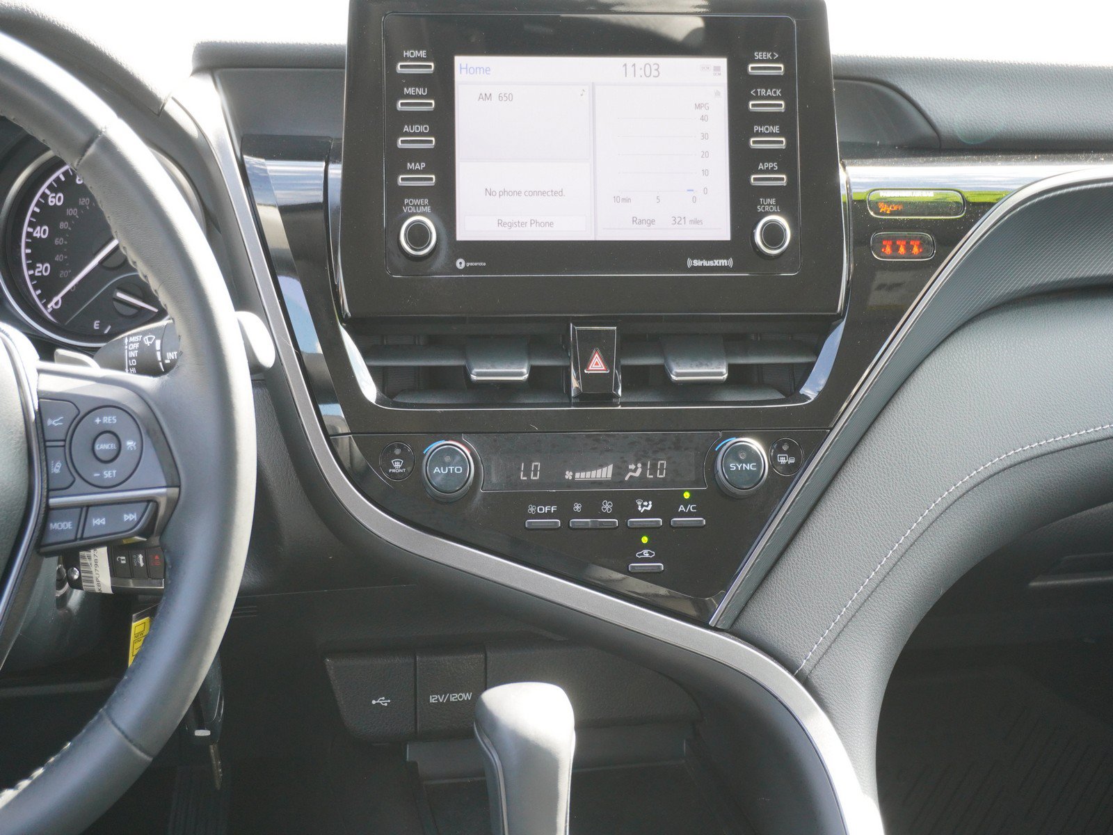 Used 2023 Toyota Camry SE FWD image 14