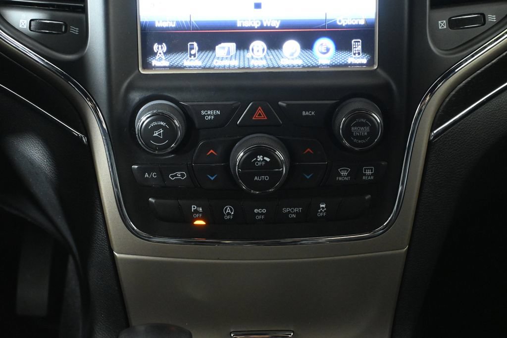 Used 2017 Jeep Grand Cherokee Limited AWD/4WD image 22