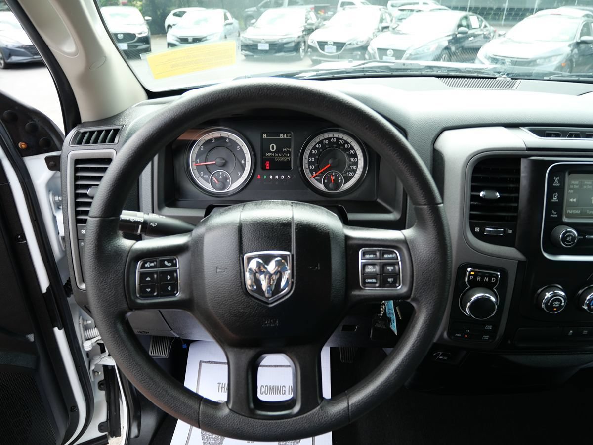 Used 2018 RAM 1500 Express w/ Express Value Package AWD/4WD image 15