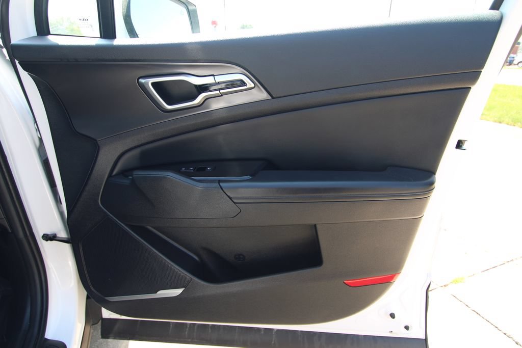 Used 2024 Kia Sportage EX FWD image 39