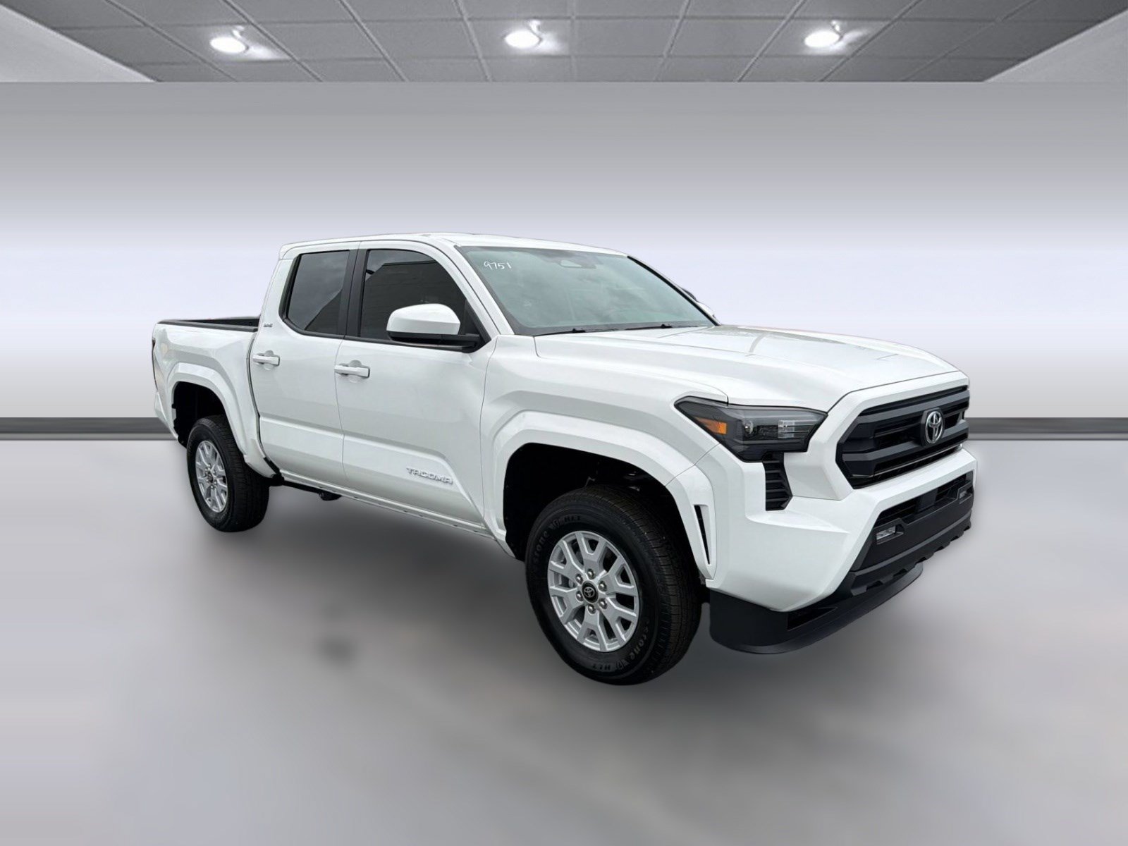 Used 2026 Toyota Tacoma SR5 RWD image 7
