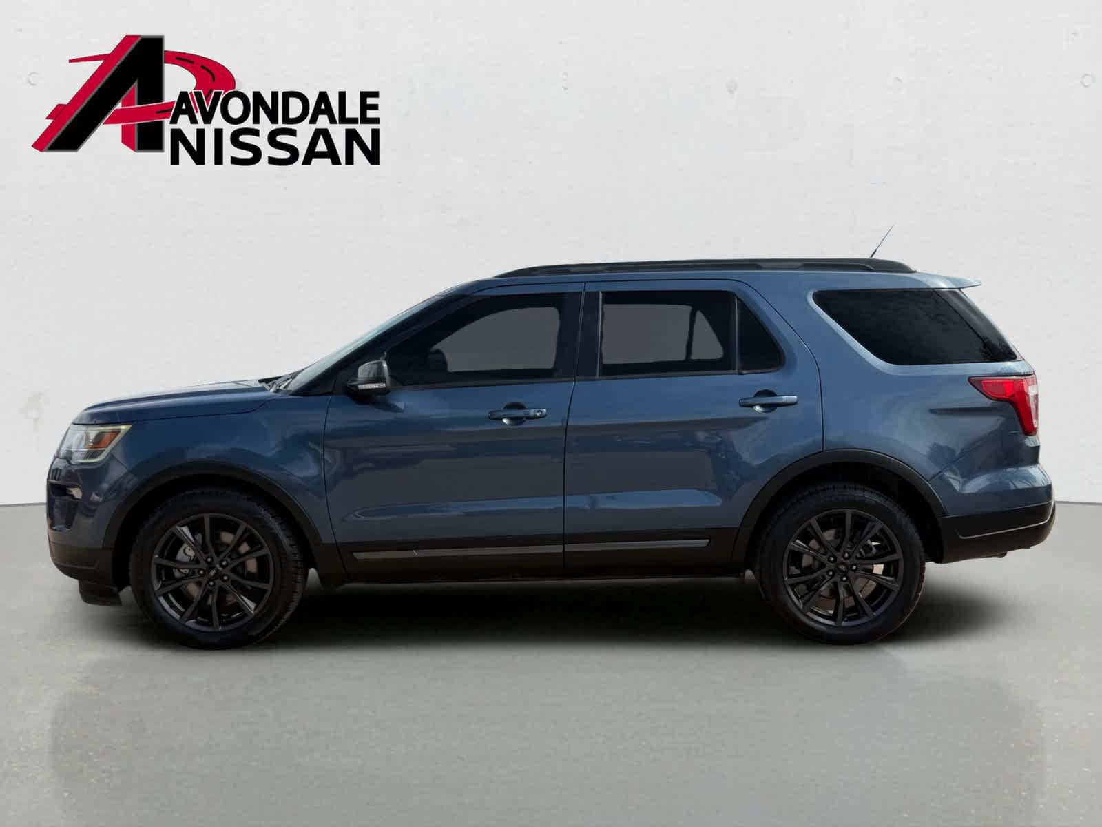Used 2019 Ford Explorer XLT w/ Equipment Group 202A AWD/4WD image 3