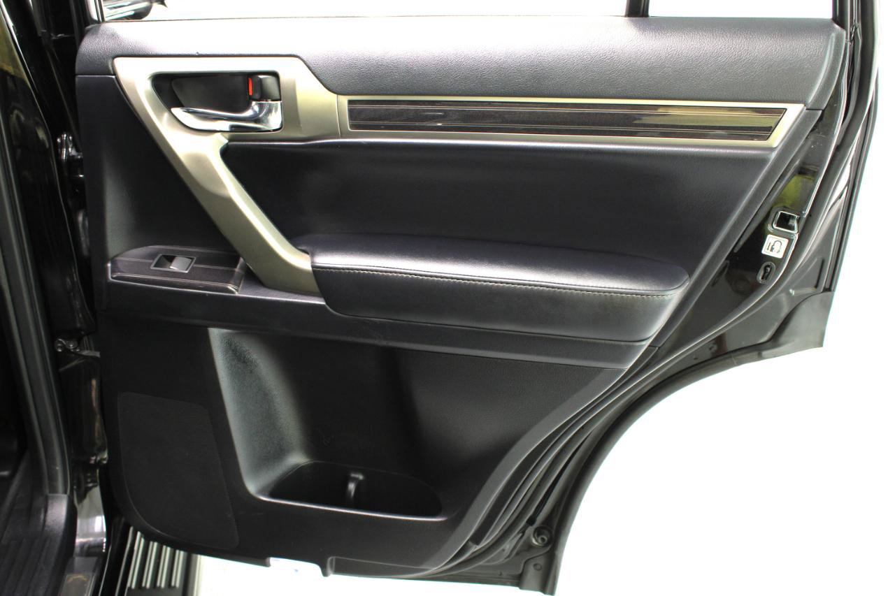 Used 2020 Lexus GX 460 Premium AWD/4WD image 46