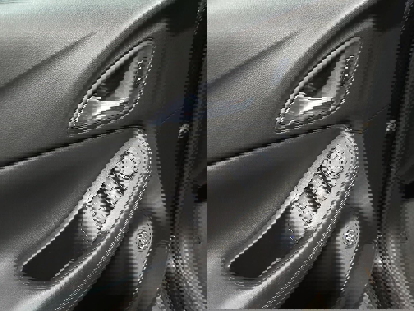 Used 2023 Buick Encore GX Select image 9