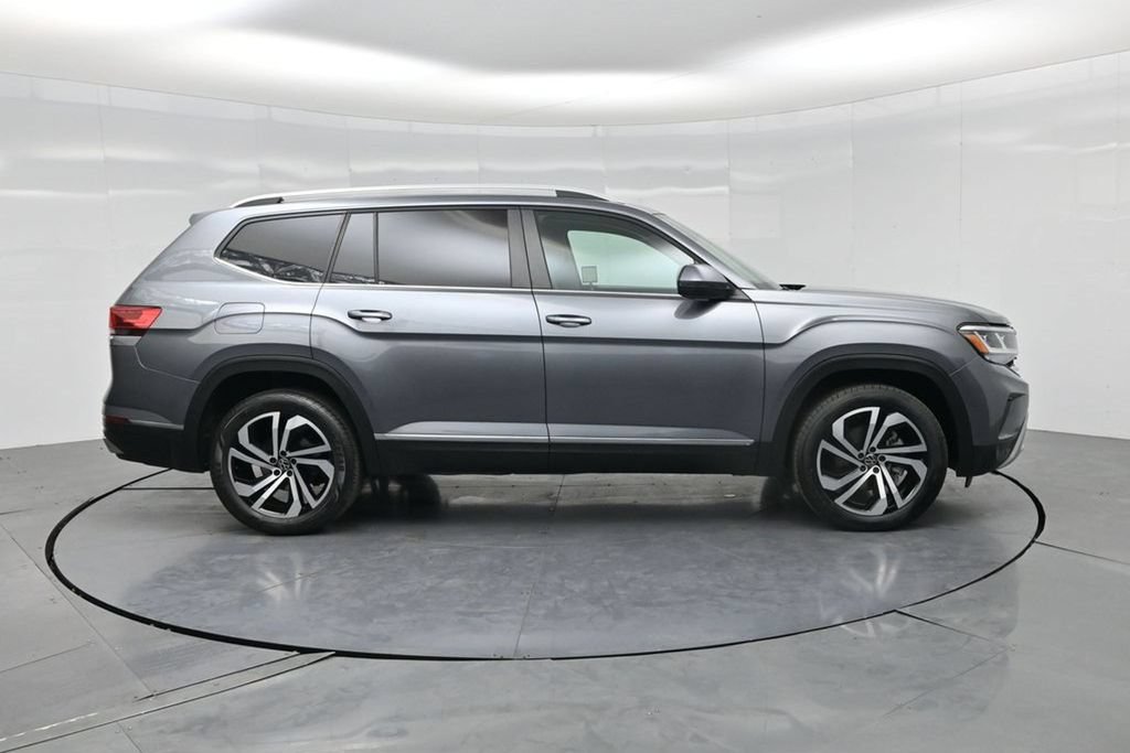 Used 2023 Volkswagen Atlas SEL AWD/4WD image 30