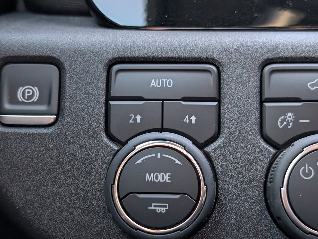 Used 2025 Chevrolet Silverado 1500 LT w/ Protection Package image 27