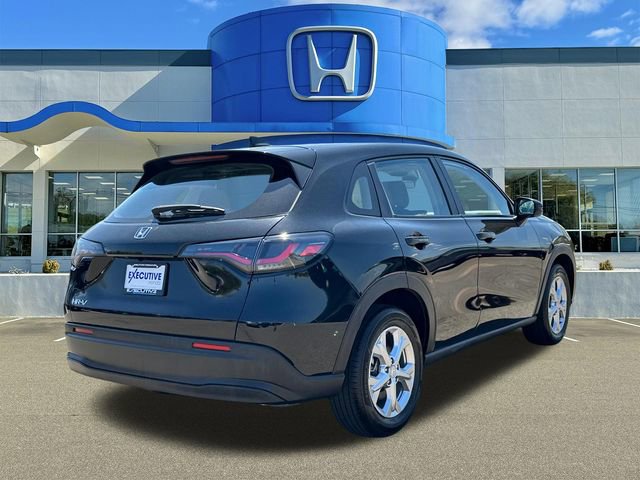 Used 2023 Honda HR-V LX image 2