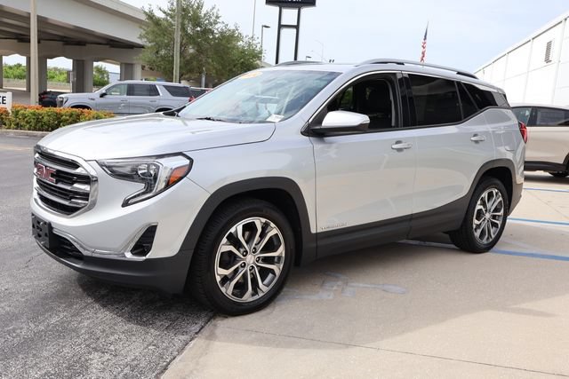 Used 2020 GMC Terrain SLT w/ GMC Pro Grade Package AWD/4WD image 3