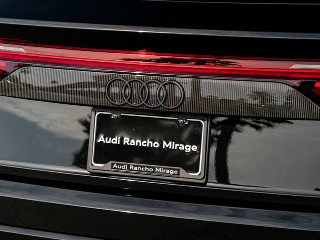 Used 2026 Audi SQ8 Prestige AWD/4WD image 12