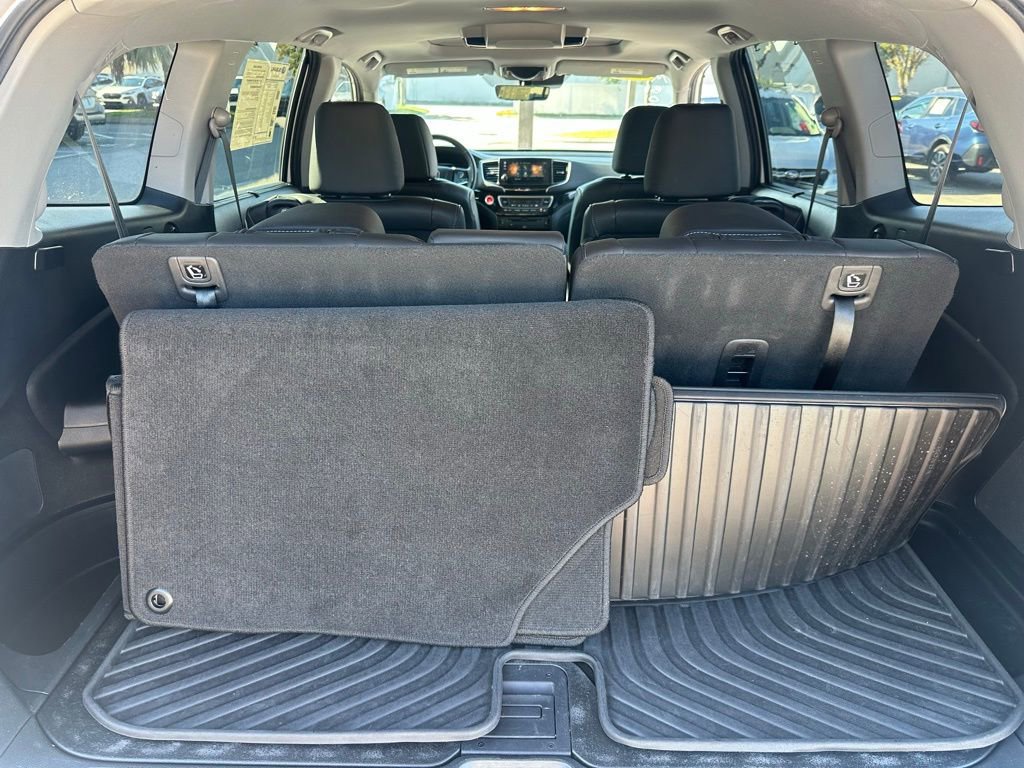 Used 2021 Honda Pilot Touring image 7