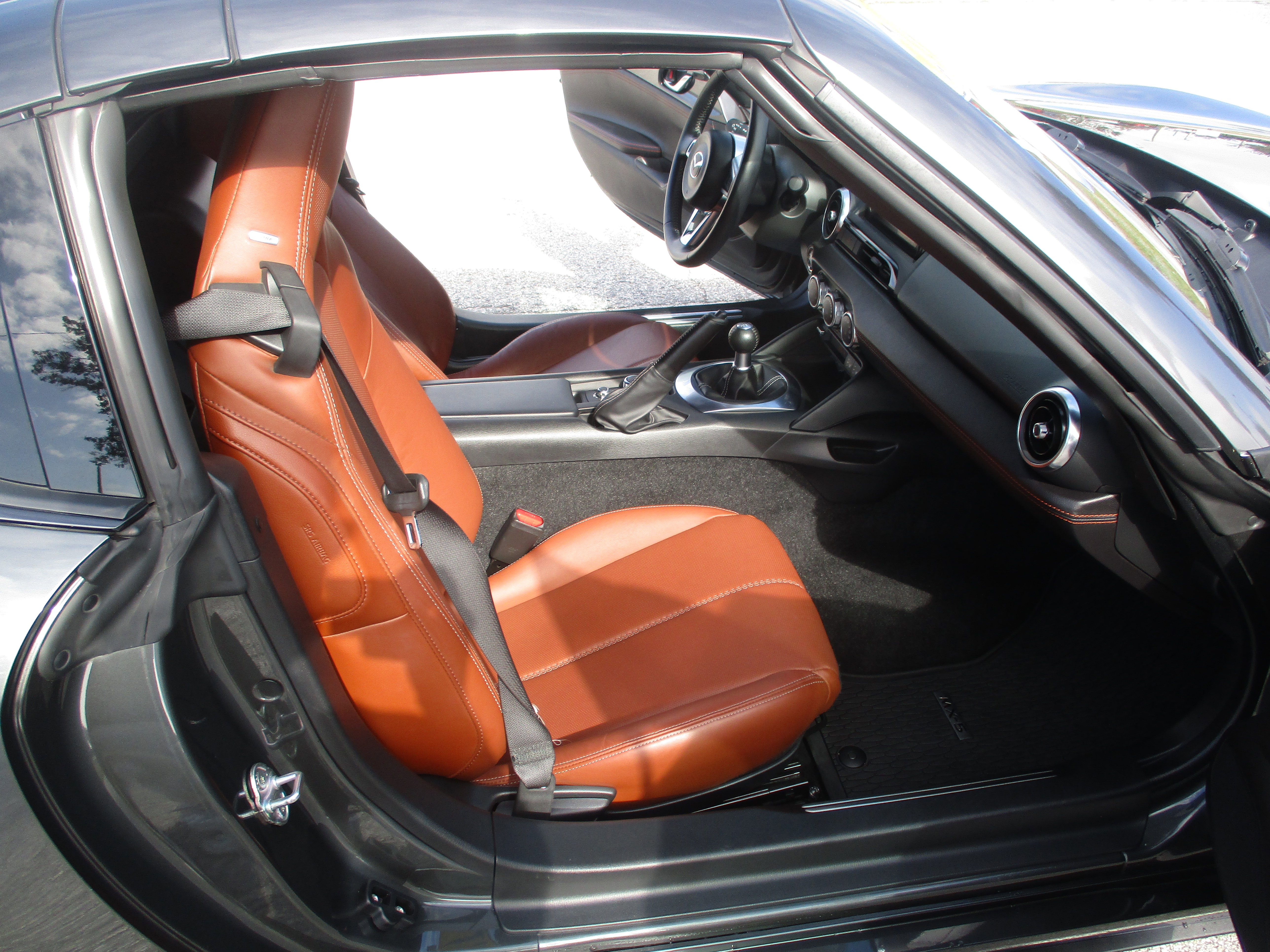 Used 2022 MAZDA MX-5 Miata RF Grand Touring w/ Weather Package image 11