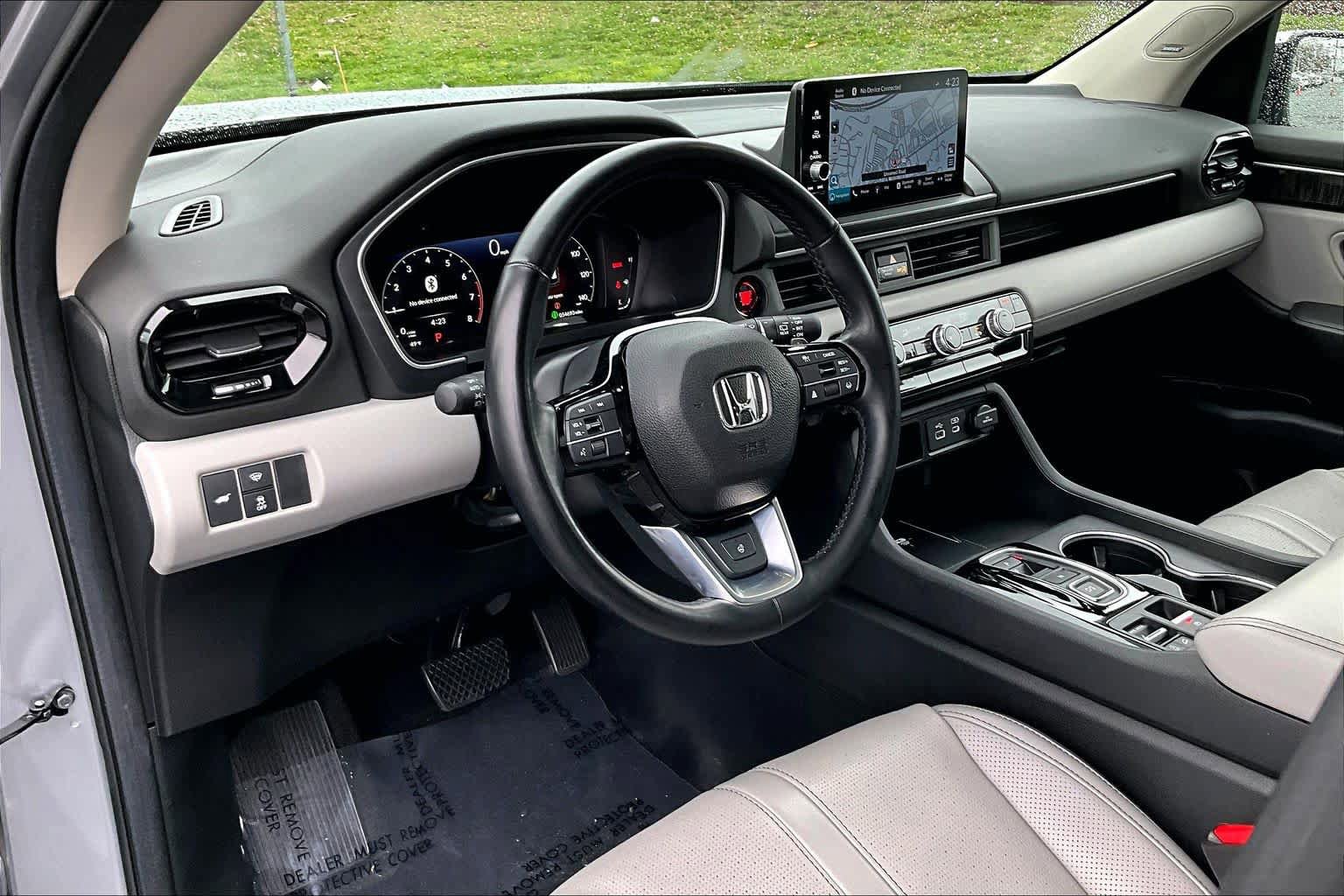 Used 2024 Honda Pilot Elite image 18