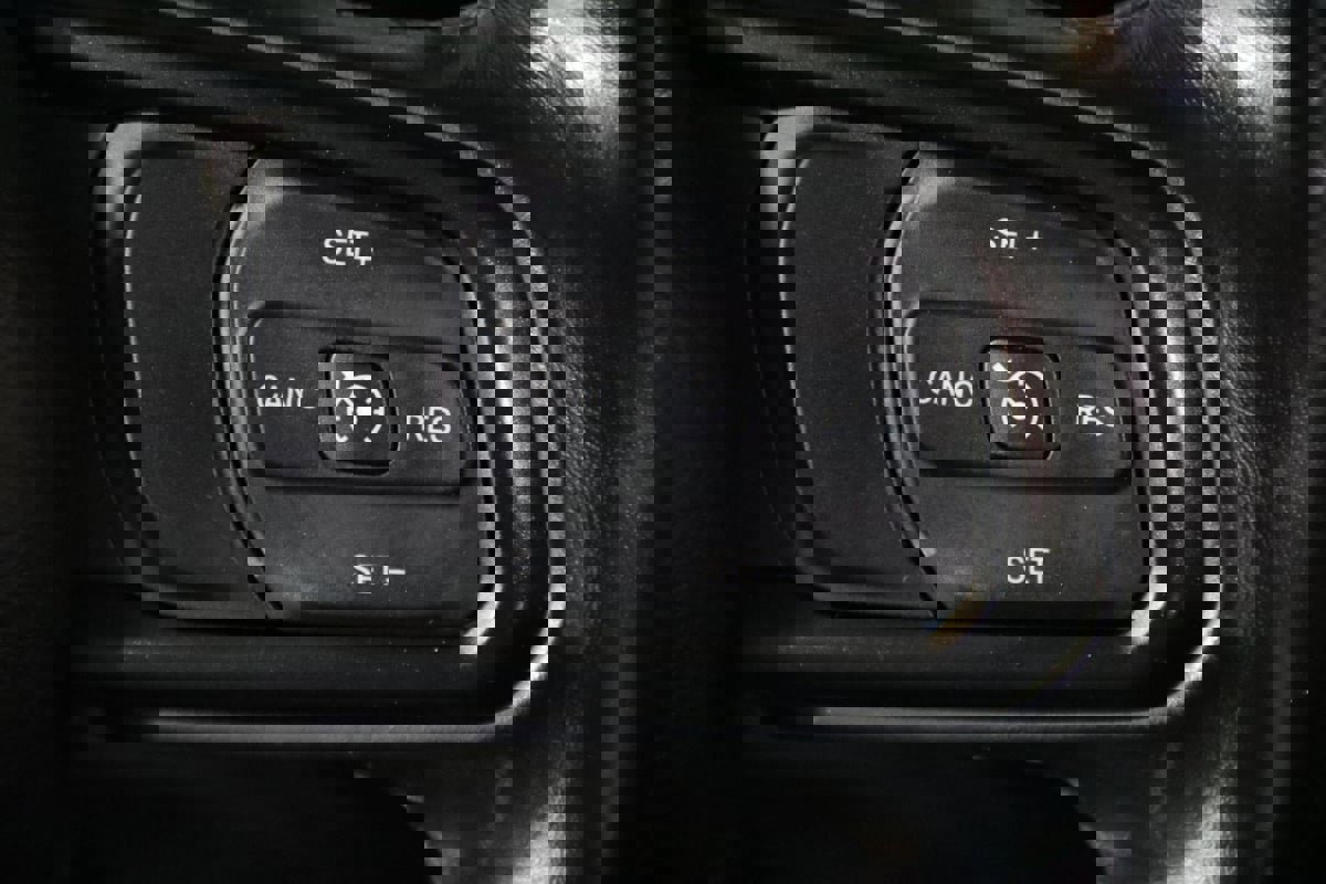 Used 2020 Jeep Wrangler Unlimited Sport image 16