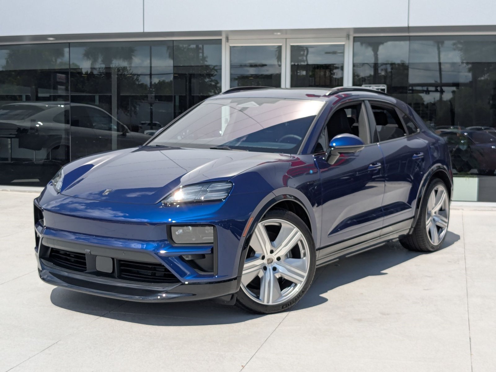 New 2025 Porsche Macan Turbo Electric AWD/4WD image 1
