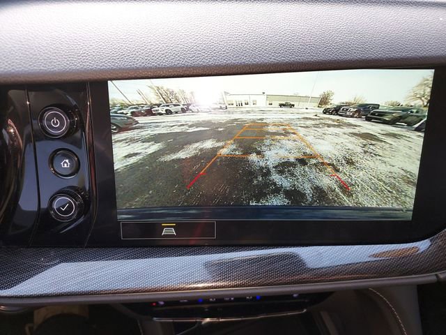 Used 2023 Buick Envision Essence image 25