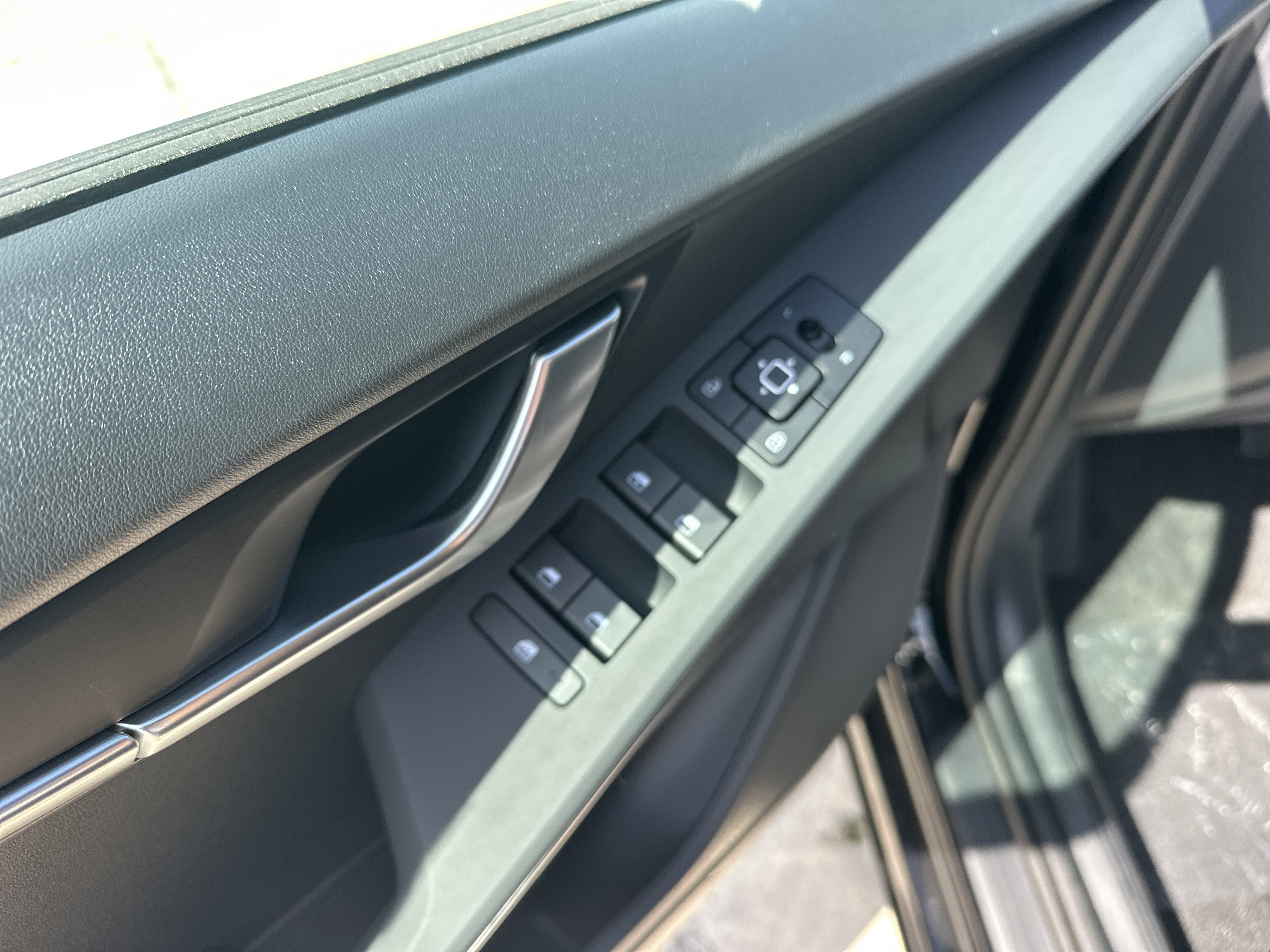 New 2026 Kia Niro LX image 12