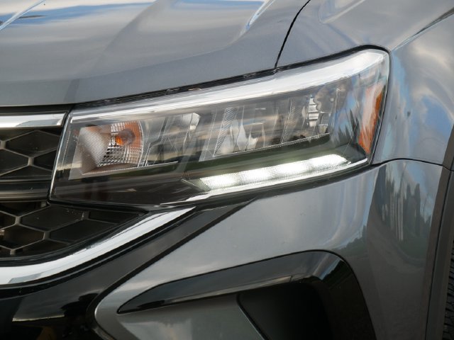 Certified 2022 Volkswagen Taos S AWD/4WD image 10