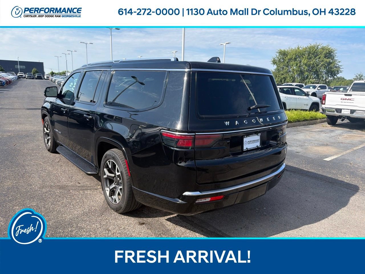 Used 2024 Jeep Wagoneer L Series III w/ Flexible Seating Group AWD/4WD image 6