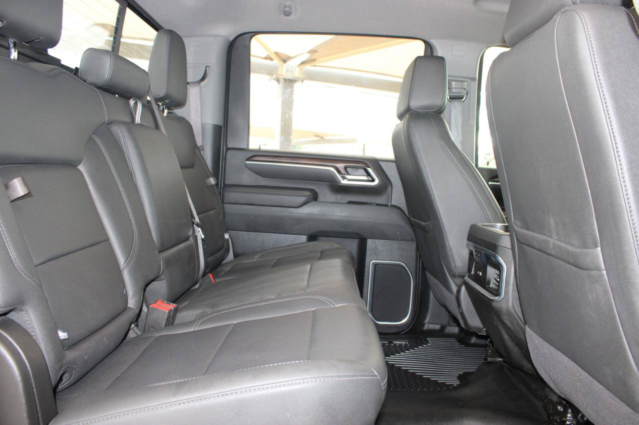 Used 2025 GMC Sierra 3500 SLT w/ SLT Convenience Package AWD/4WD image 16