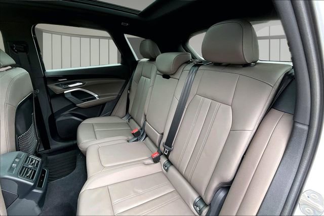 Certified 2025 Audi Q5 Premium w/ Premium Plus AWD/4WD image 22