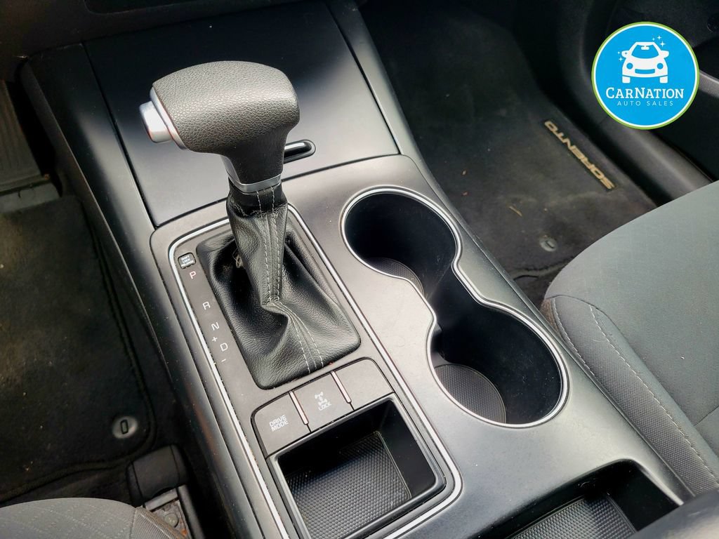 Used 2019 Kia Sorento AWD V6 image 24