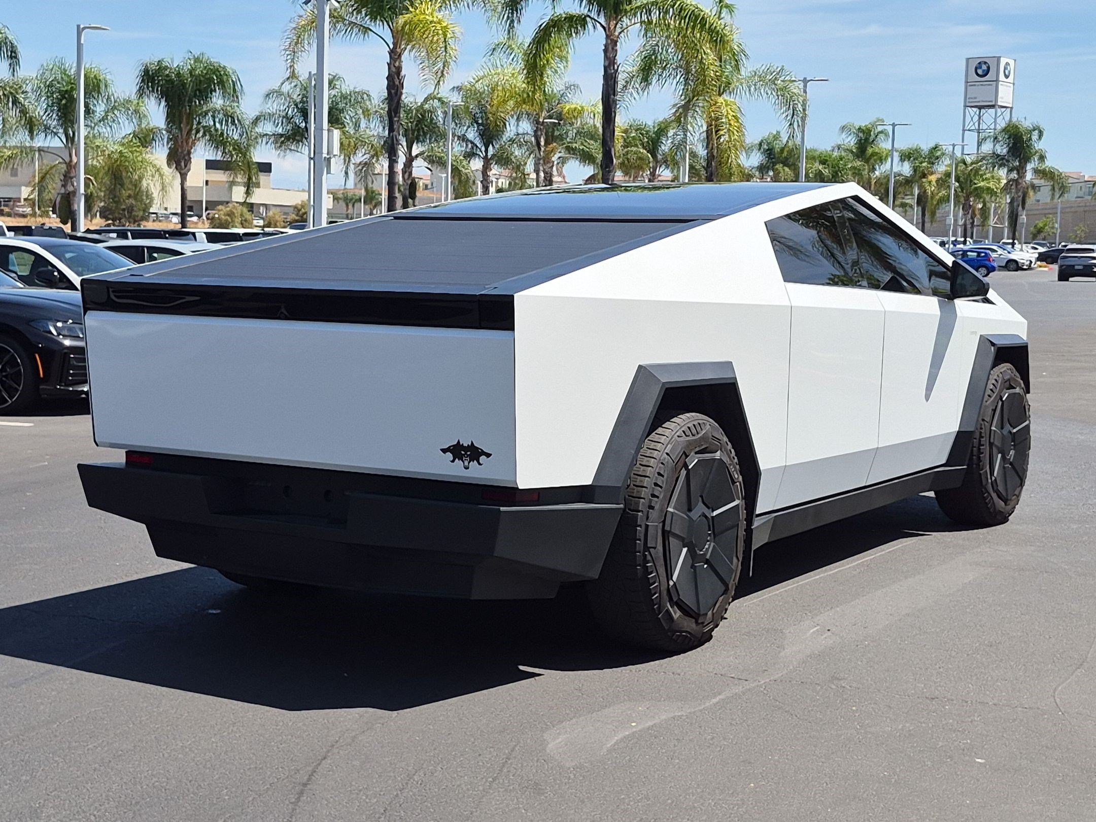 Used 2024 Tesla Cybertruck Cyberbeast AWD/4WD image 8