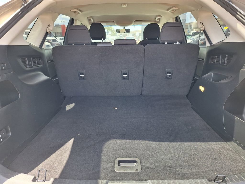 Used 2018 Ford Edge SEL w/ Class II Trailer Tow Package AWD/4WD image 26