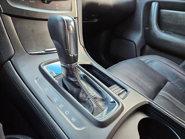 Used 2015 Lincoln MKS FWD image 12