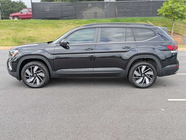 Certified 2026 Volkswagen Atlas SE FWD image 7