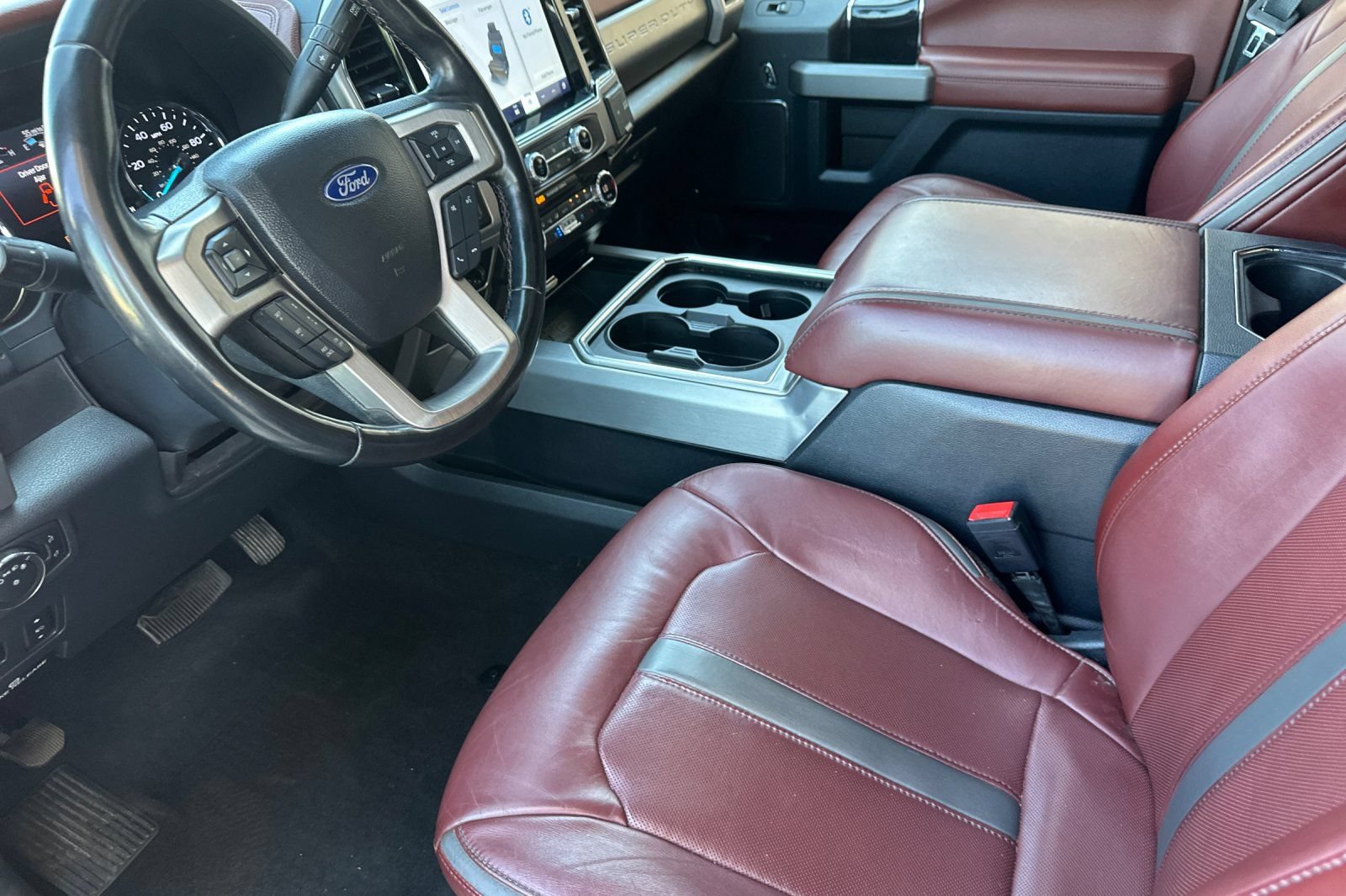 Used 2022 Ford F350 Platinum AWD/4WD image 10