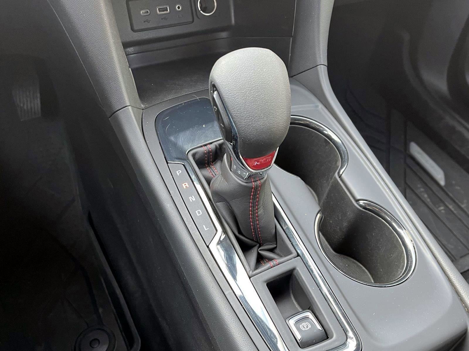 Certified 2023 Chevrolet Equinox RS w/ LPO, Floor Liner Package image 26