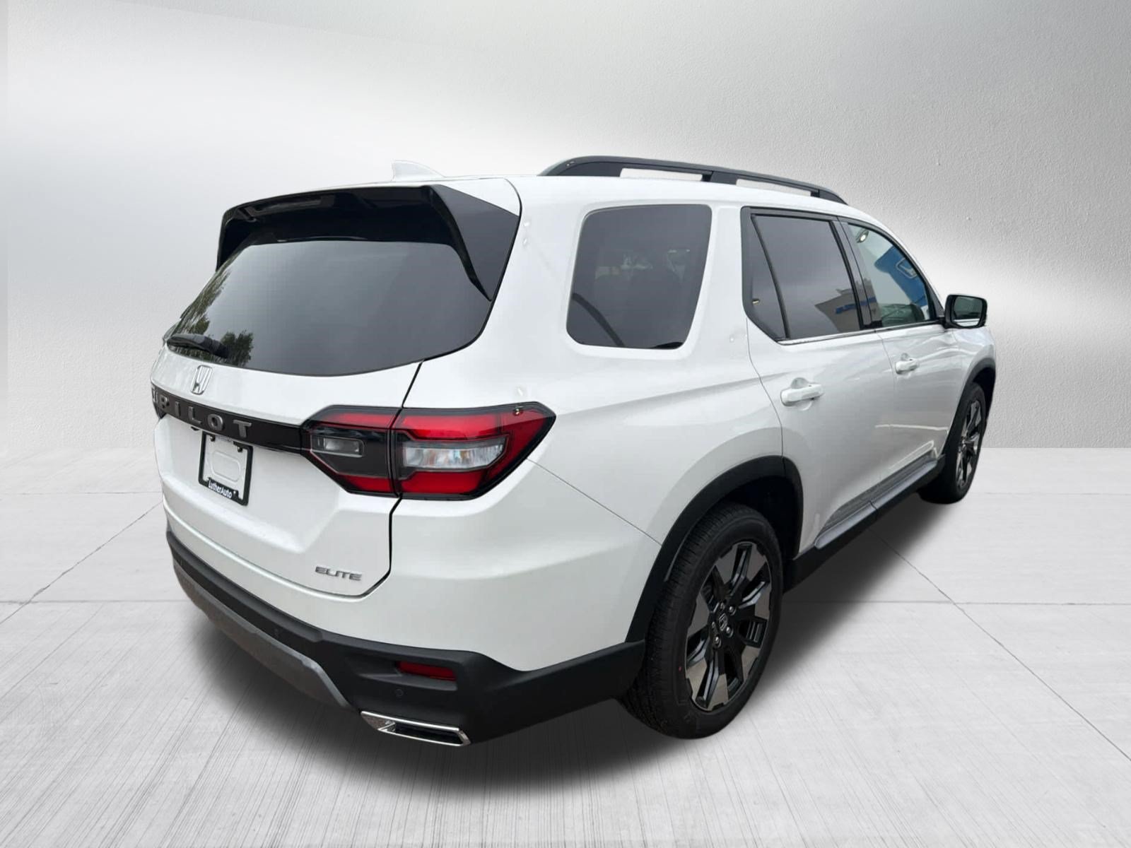 Certified 2026 Honda Pilot Elite image 6
