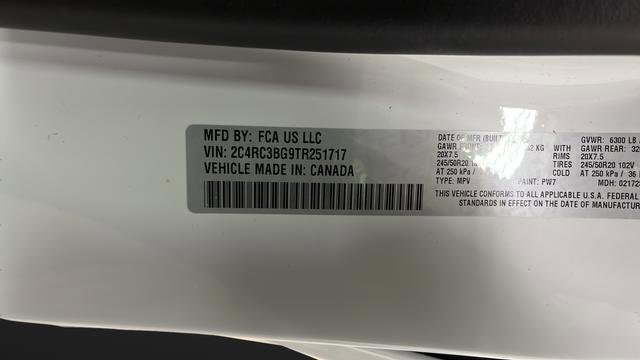 New 2026 Chrysler Pacifica Select image 40